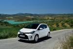 Toyota Yaris Hybrid 2014 года